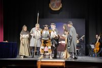 Duelos y quebrantos. &iexcl;Atacan los enemigos en la &iacute;nsula!