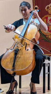 PXL_20251127_184415701